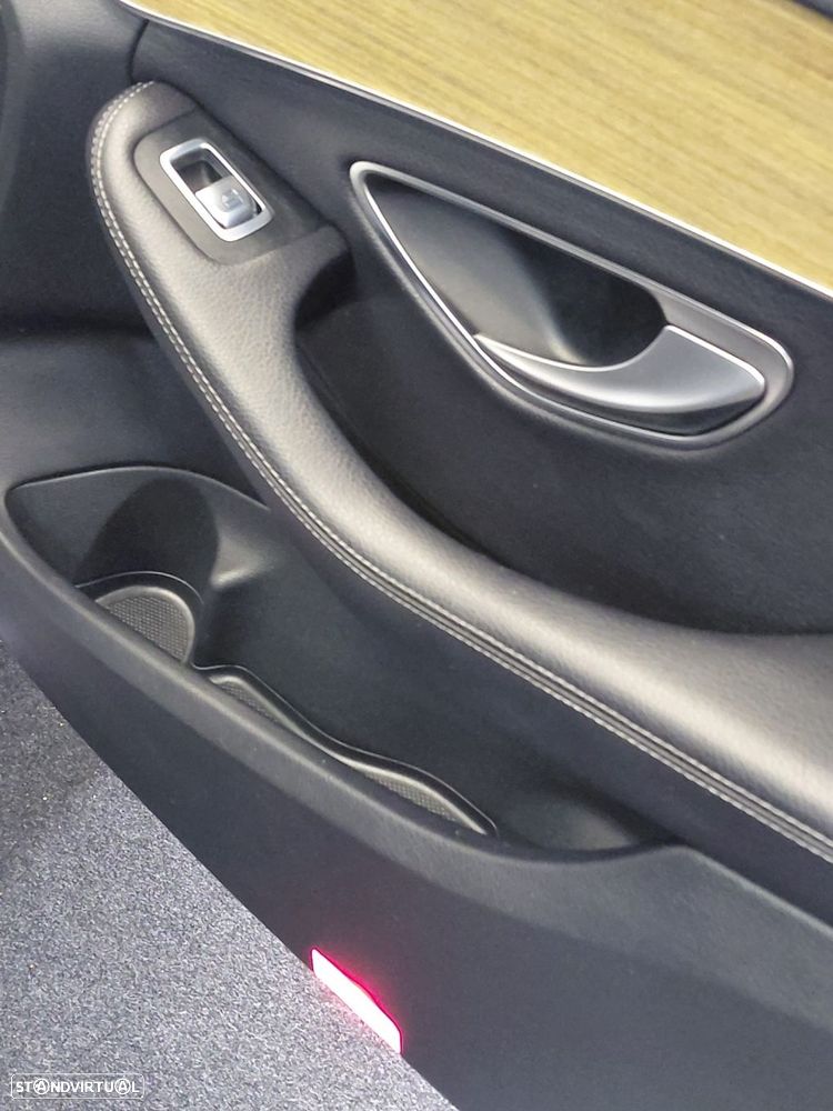 Mercedes-Benz C 350 - 32