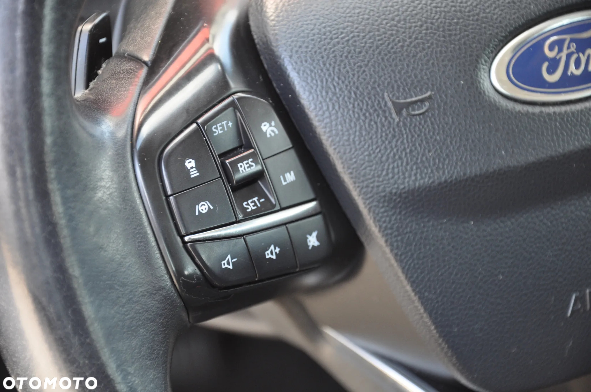 Ford Focus Turnier 1.5 EcoBlue Start-Stopp-System ACTIVE X - 27