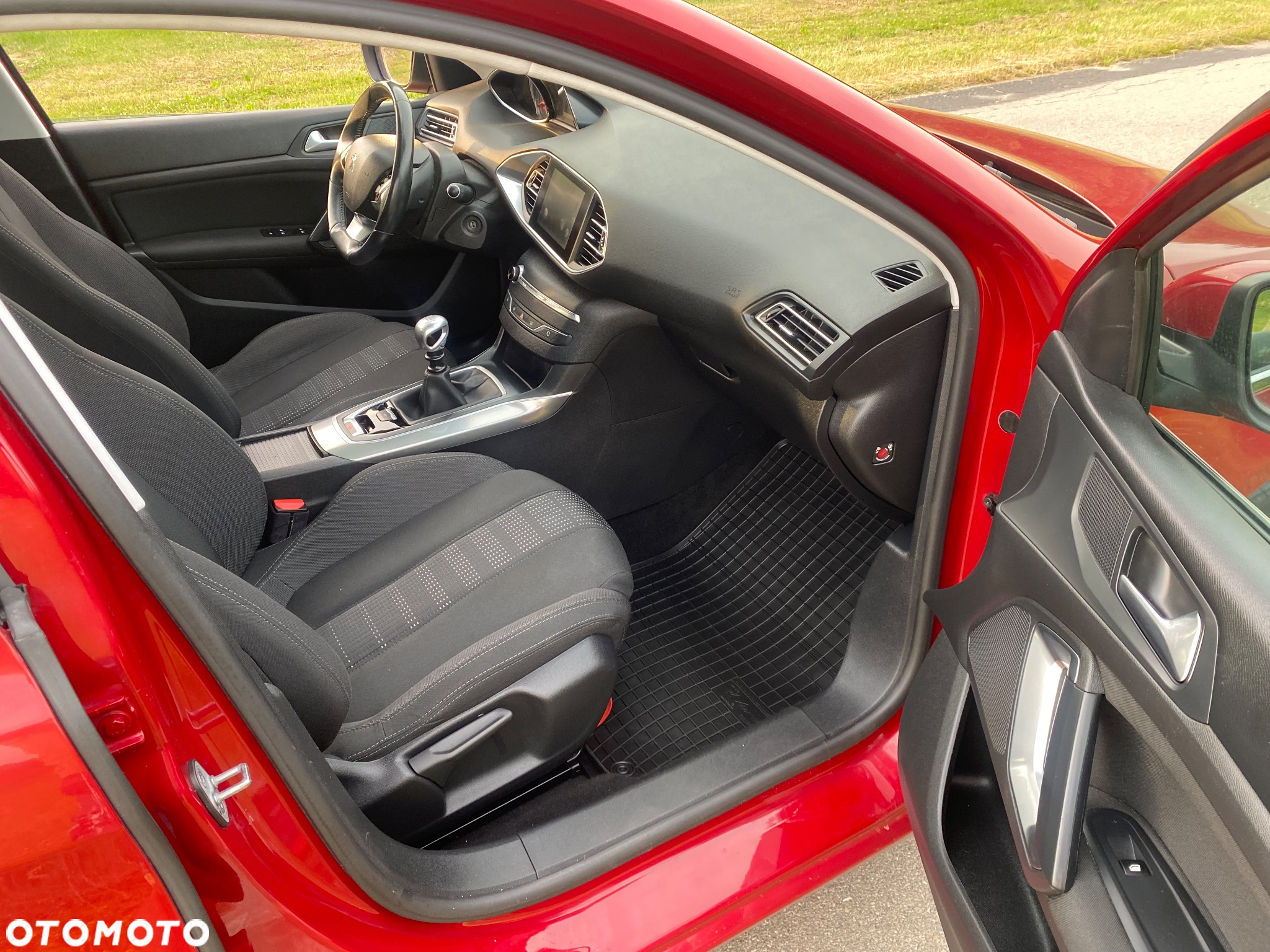 Peugeot 308 1.2 PureTech Allure S&S - 22