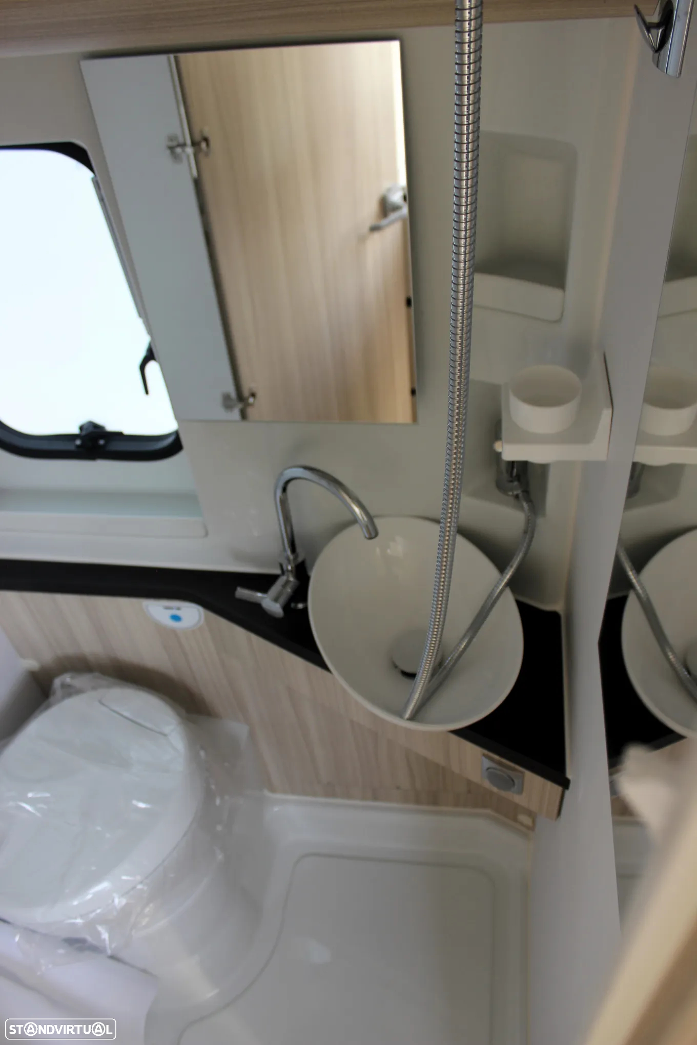 Adria Twin 640 SL - 14