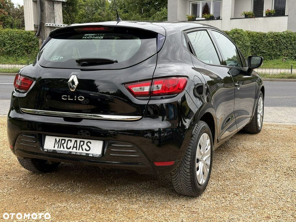 Renault Clio - 12