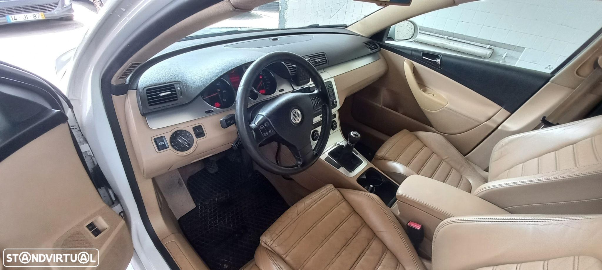 VW Passat - 4