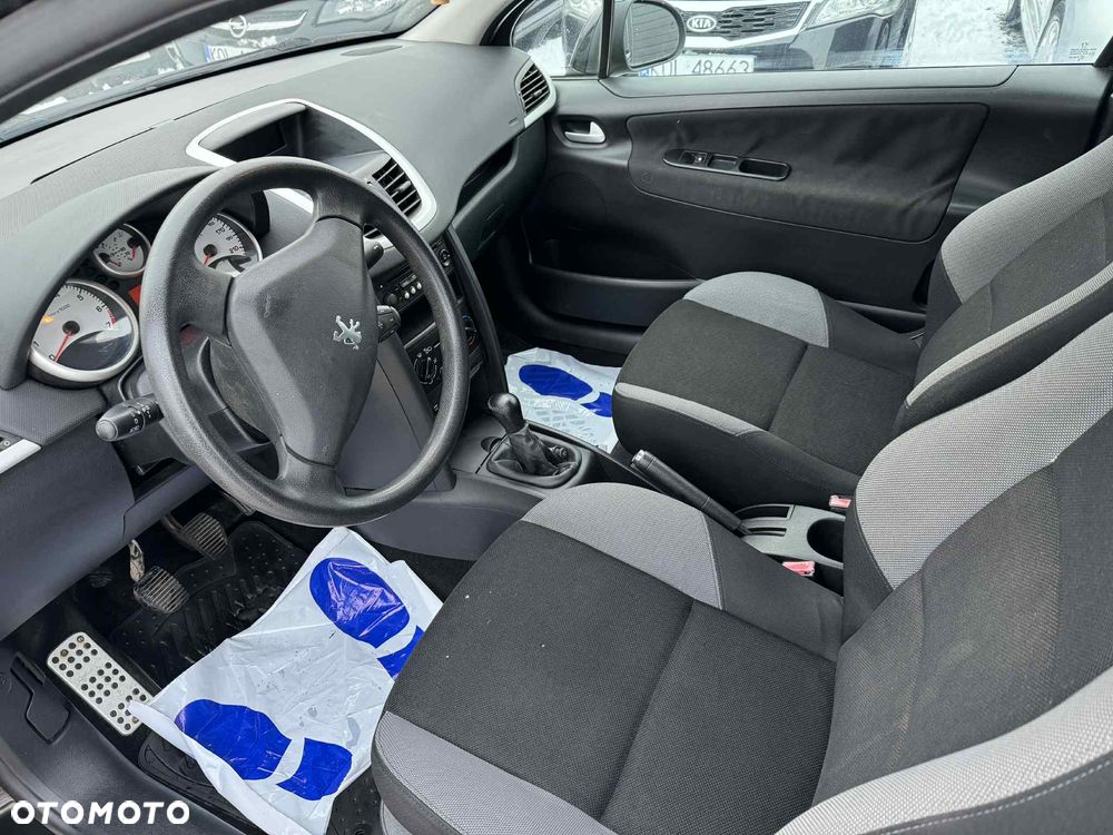 Peugeot 207 1.4 Trendy - 9