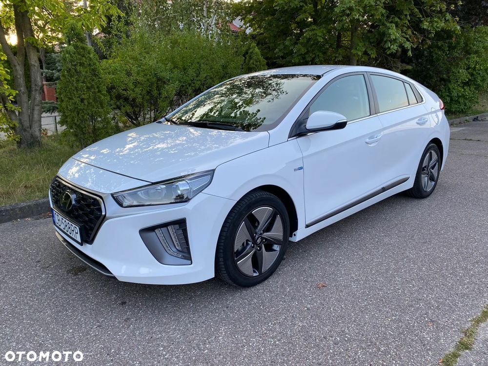 Hyundai IONIQ - 22