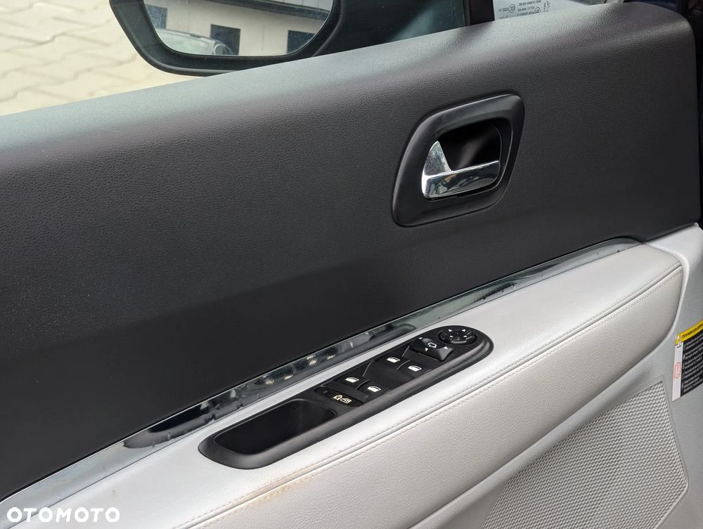 Peugeot 3008 2.0 HDi Premium+ - 16