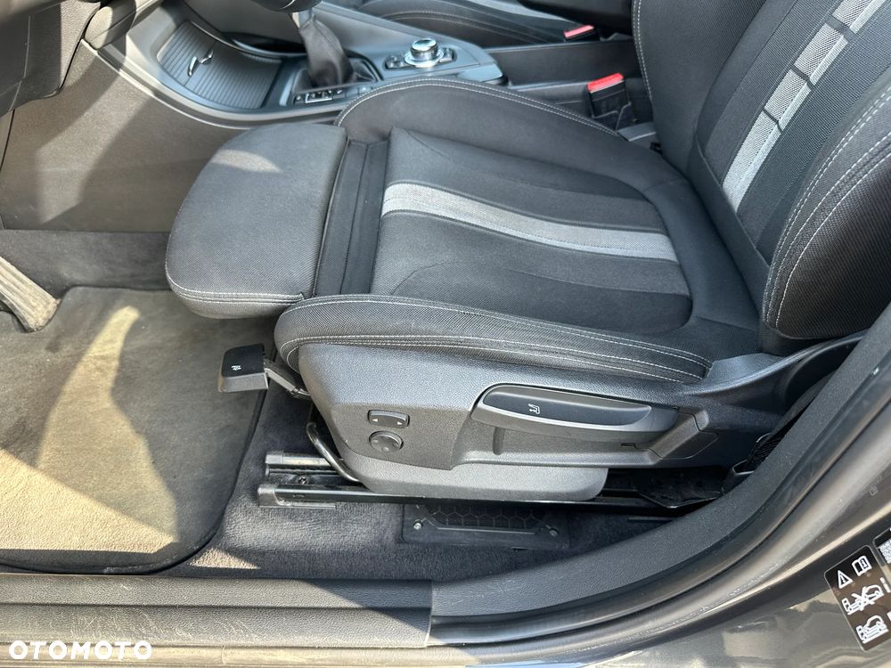 BMW X1 xDrive20d Sport Line - 24