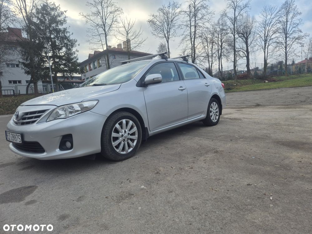 Toyota Corolla - 1