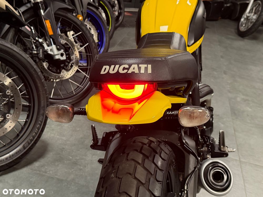 Ducati Scrambler - 11