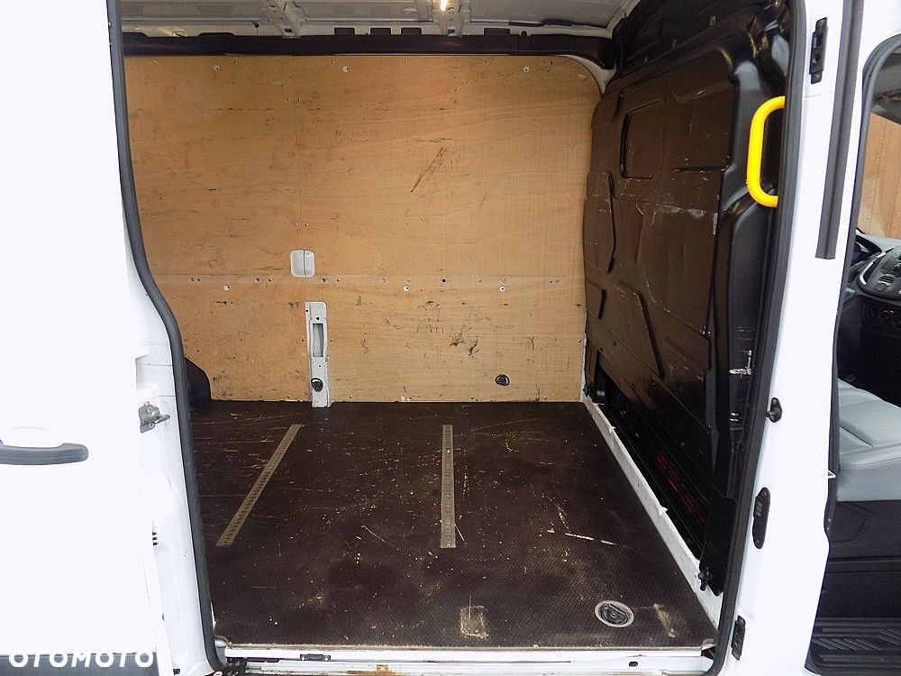 Ford Transit - 19