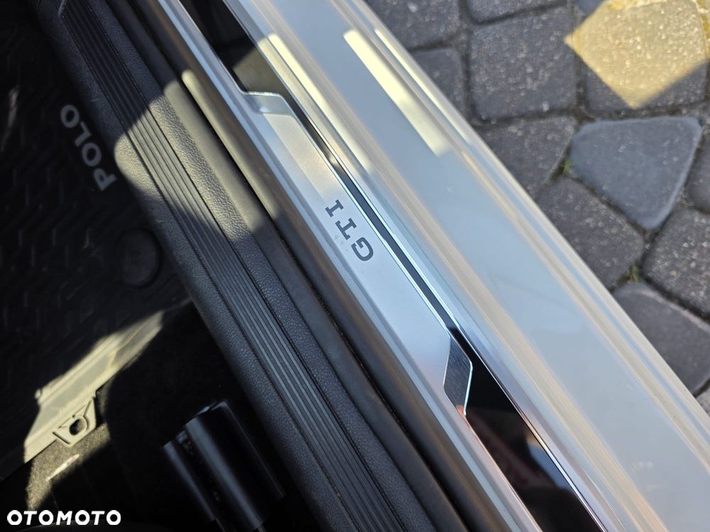 Volkswagen Polo - 30