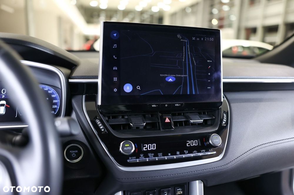 Toyota Corolla Cross - 18