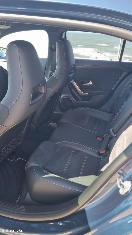Mercedes-Benz A 250 - 4