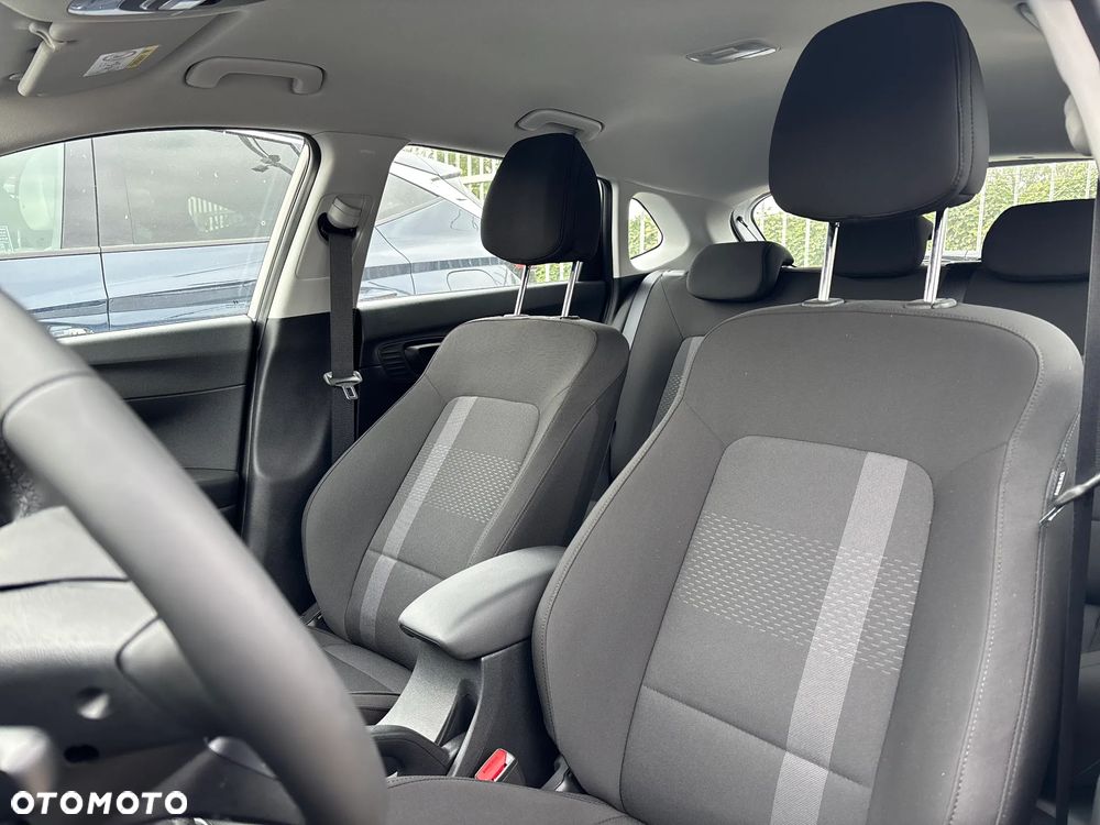Hyundai i20 1.2 Modern - 11