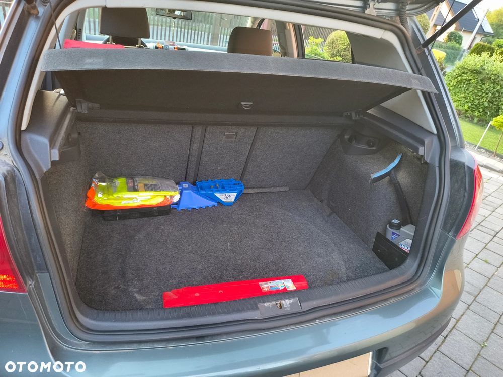 Volkswagen Golf 1.6 Comfortline - 9