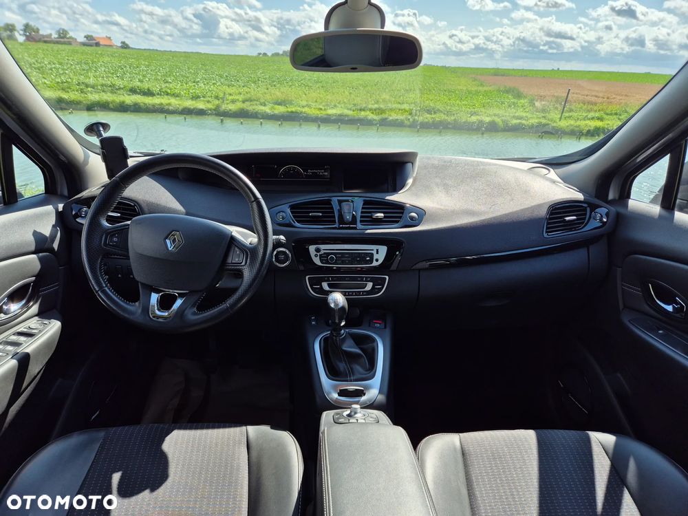 Renault Scenic dCi 130 FAP Start & Stop Bose Edition - 24