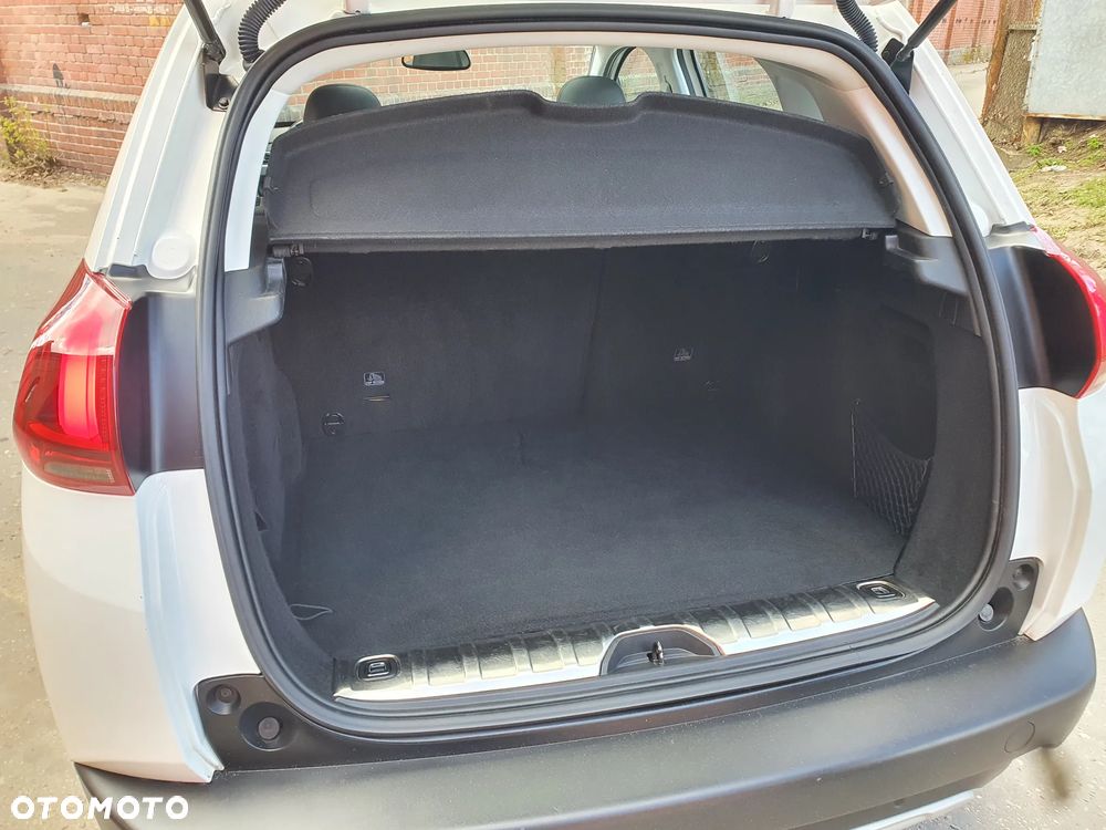 Peugeot 2008 PureTech 110 Stop&Start Allure - 24