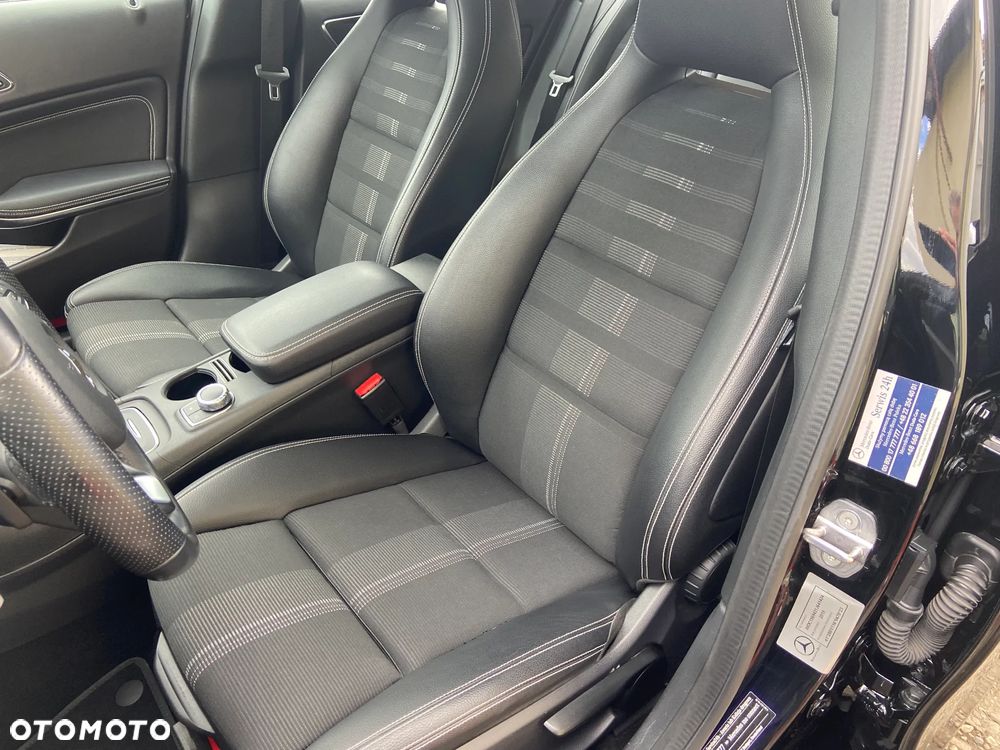 Mercedes-Benz GLA - 30