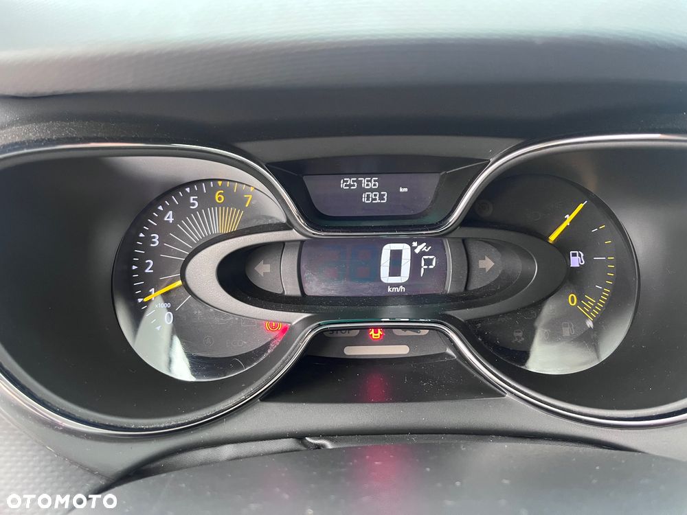 Renault Captur 1.2 TCe Helly Hansen EDC - 18