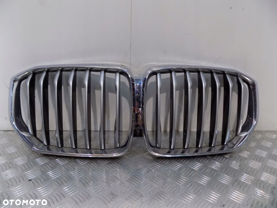 BMW X5 G05 NERKI GRILL KAMERA SURROUND M-PAKIET - 2