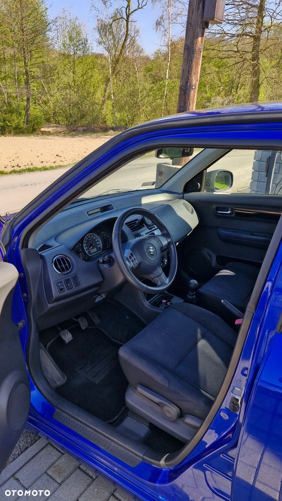 Suzuki Swift 1.3 GS / Premium 4WD - 6