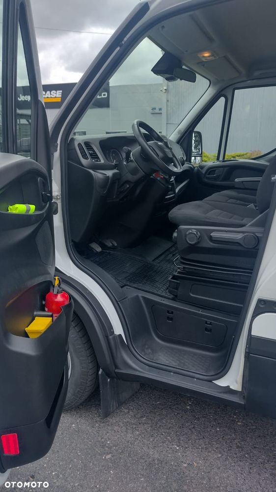 Iveco DAILY PLANDEKA 8EP 180KM WINDA 750kg BURTOFIRANA - 17