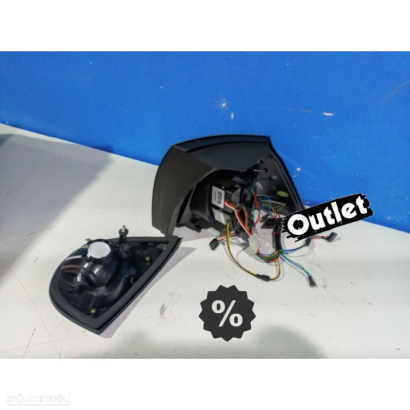 R145311C1 FAROLINS TRASEIROS LED VOLKSWAGEN VW GOLF 5 MK V 03-08 PRETO - 4