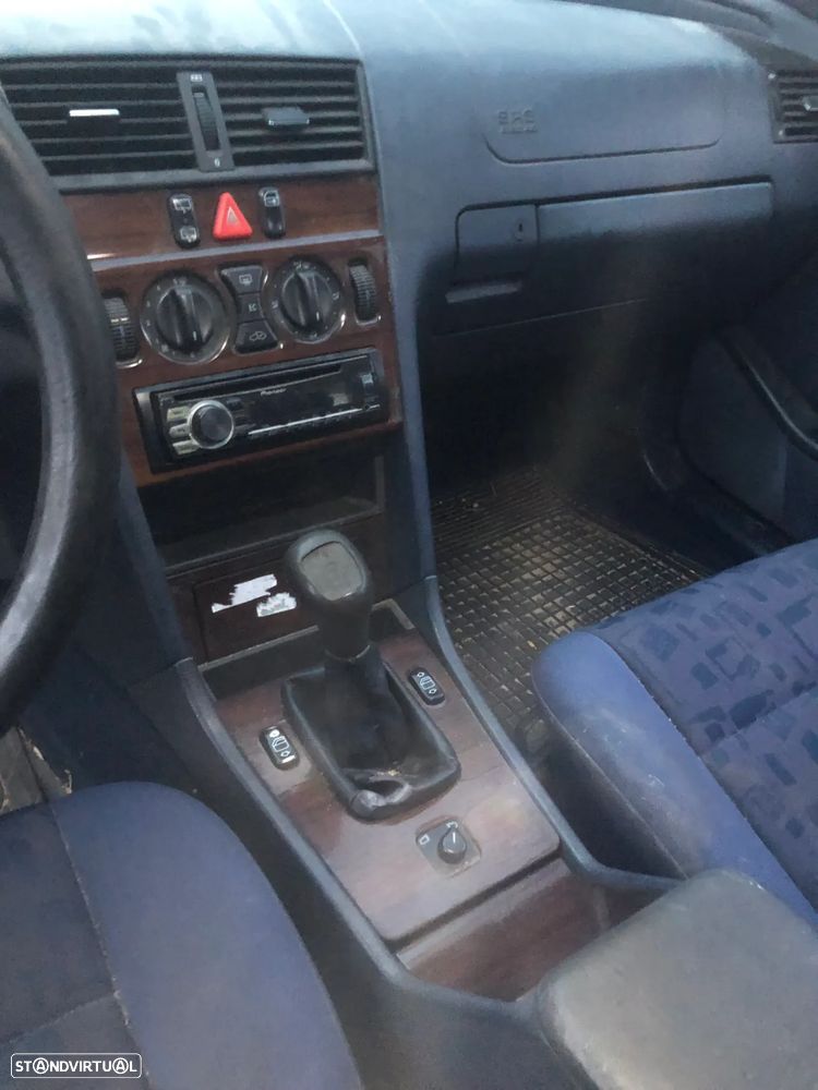 Mercedes-Benz C 220 D Classic - 11
