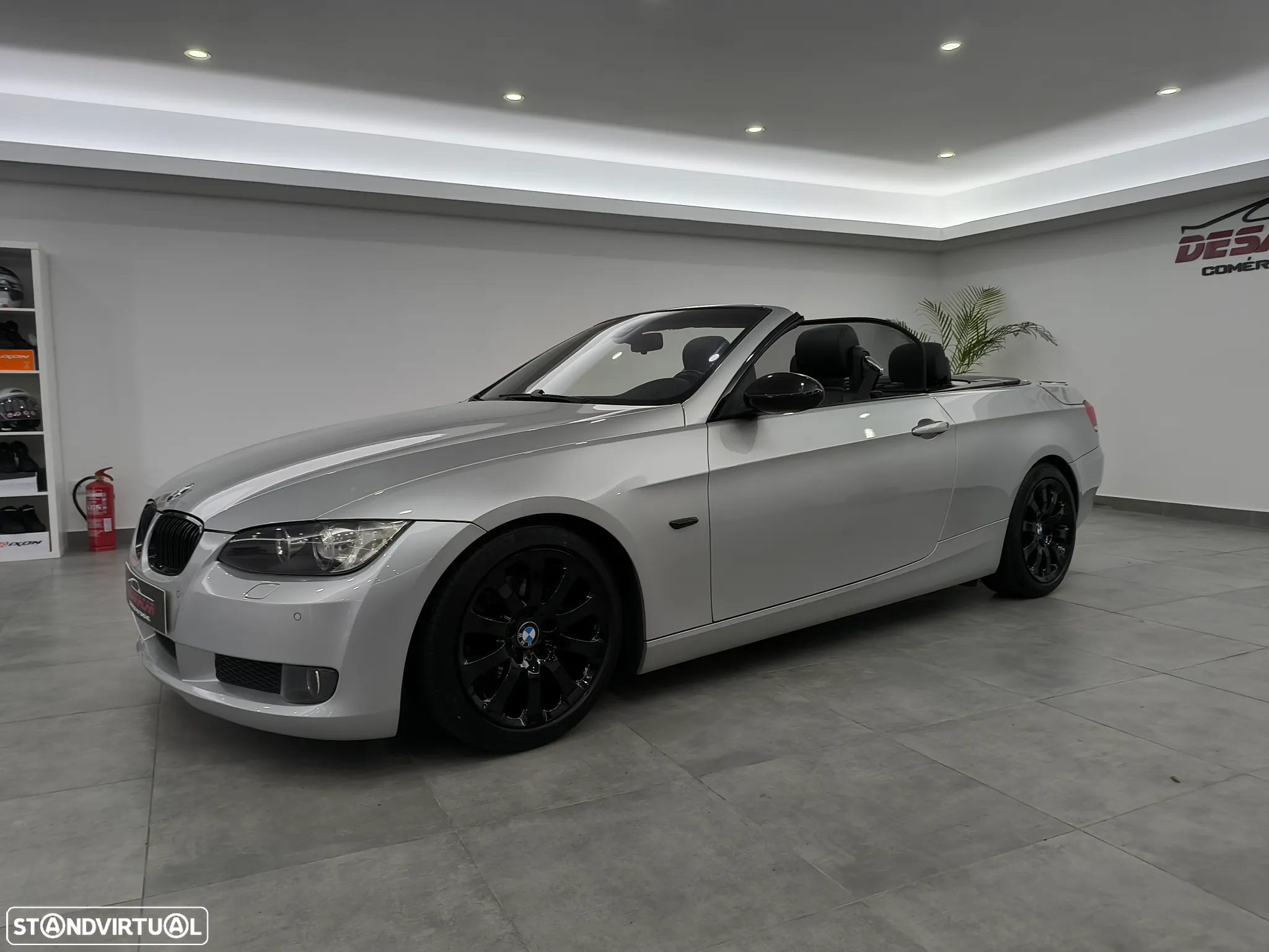 BMW 320 i Cabrio - 11