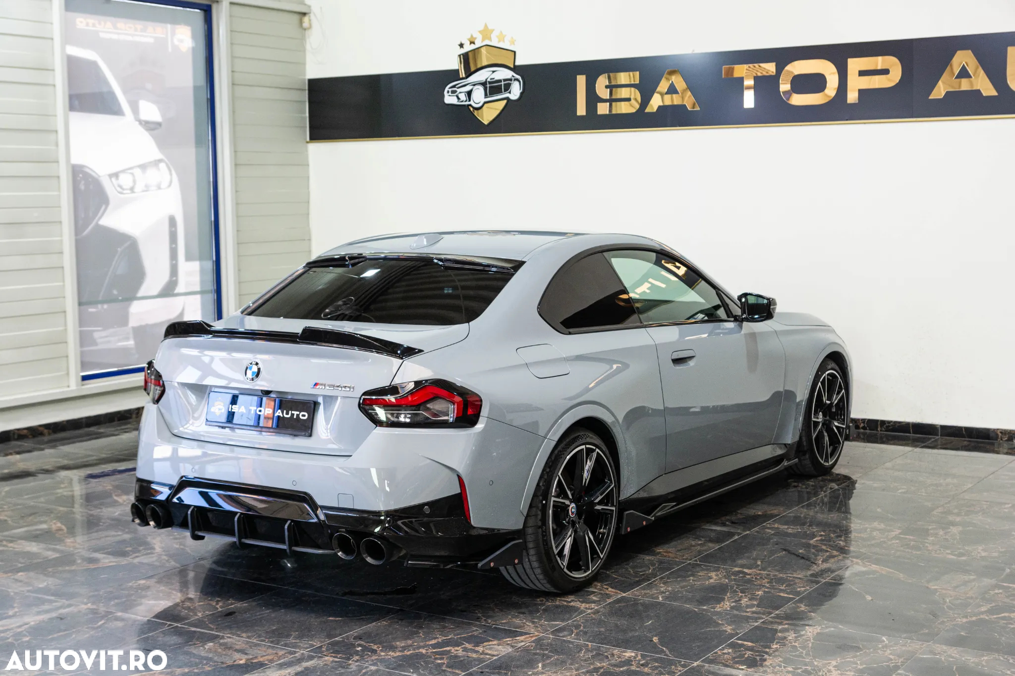 BMW M2 M240i AT - 4