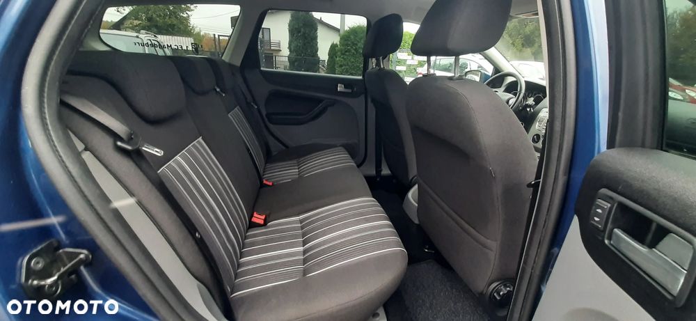 Ford Focus - 23