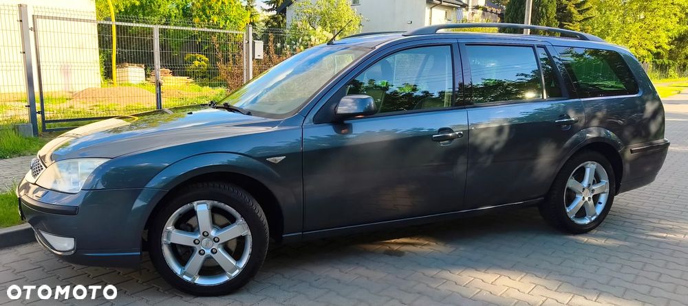 Ford Mondeo 1.8 Titanium X - 4