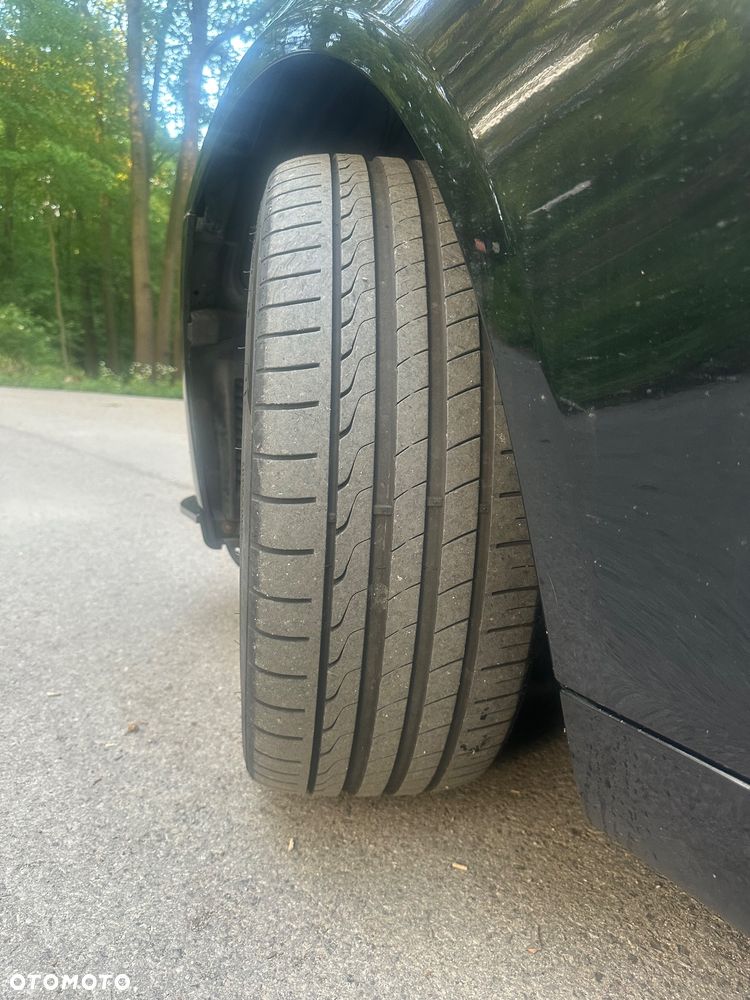 BMW Seria 5 525d - 31