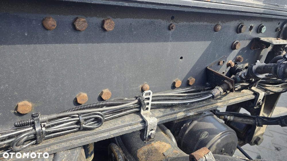 Scania P360 6x2 13l 6cyl PDE  4.3m rozstaw rama do zabudowy beczka asenizacyjna mleko wywrotka niski przebieg! - 5