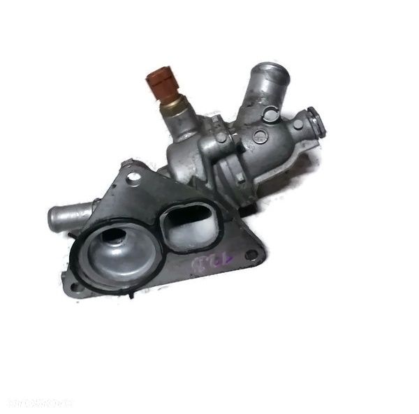 SUZUKI IGNIS III 1.2 OBUDOWA TERMOSTATU - 2