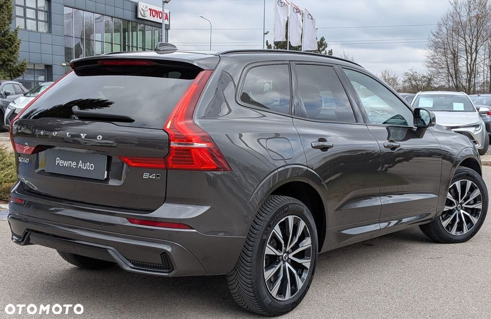 Volvo XC 60 B4 D AWD Ultimate Dark - 21