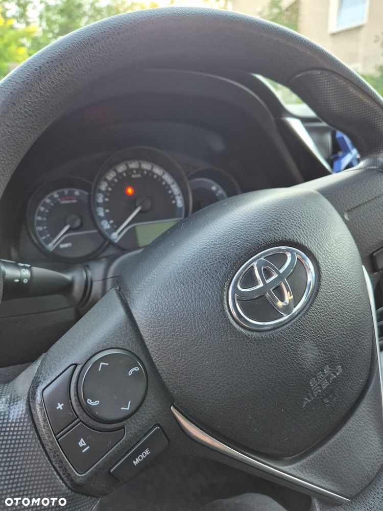 Toyota Auris 1.33 VVT-i Active - 28