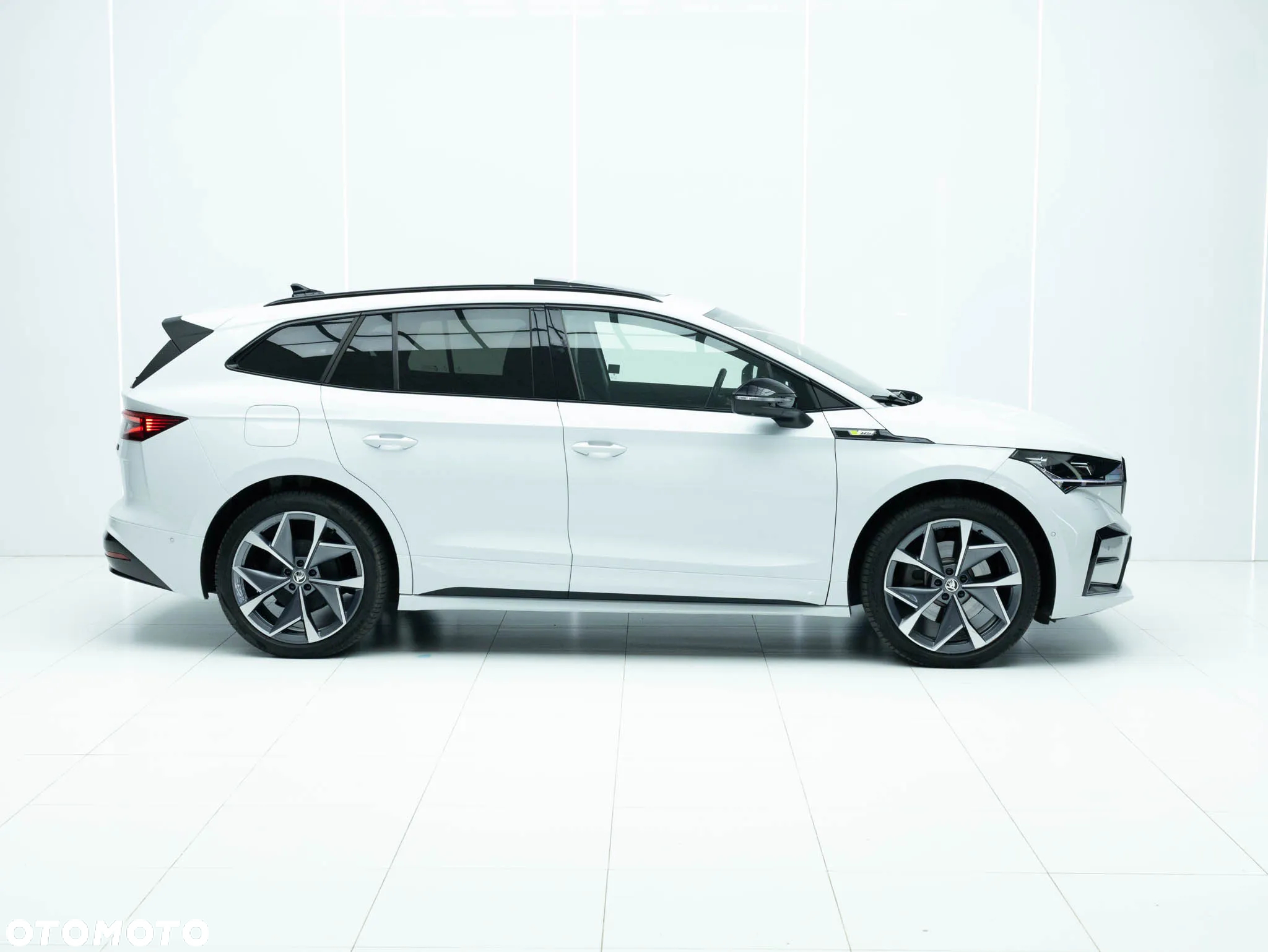 Skoda Enyaq RS 82kWh Maxx - 9