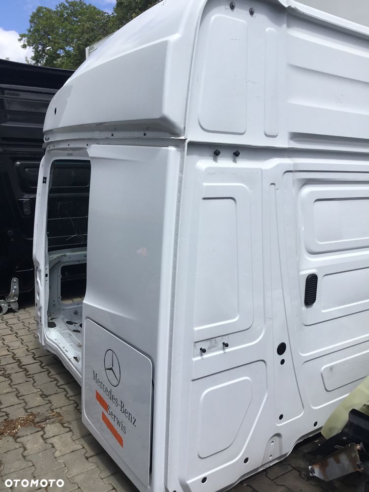Kabina mercedes actros stream SPACE  mp5 - 12