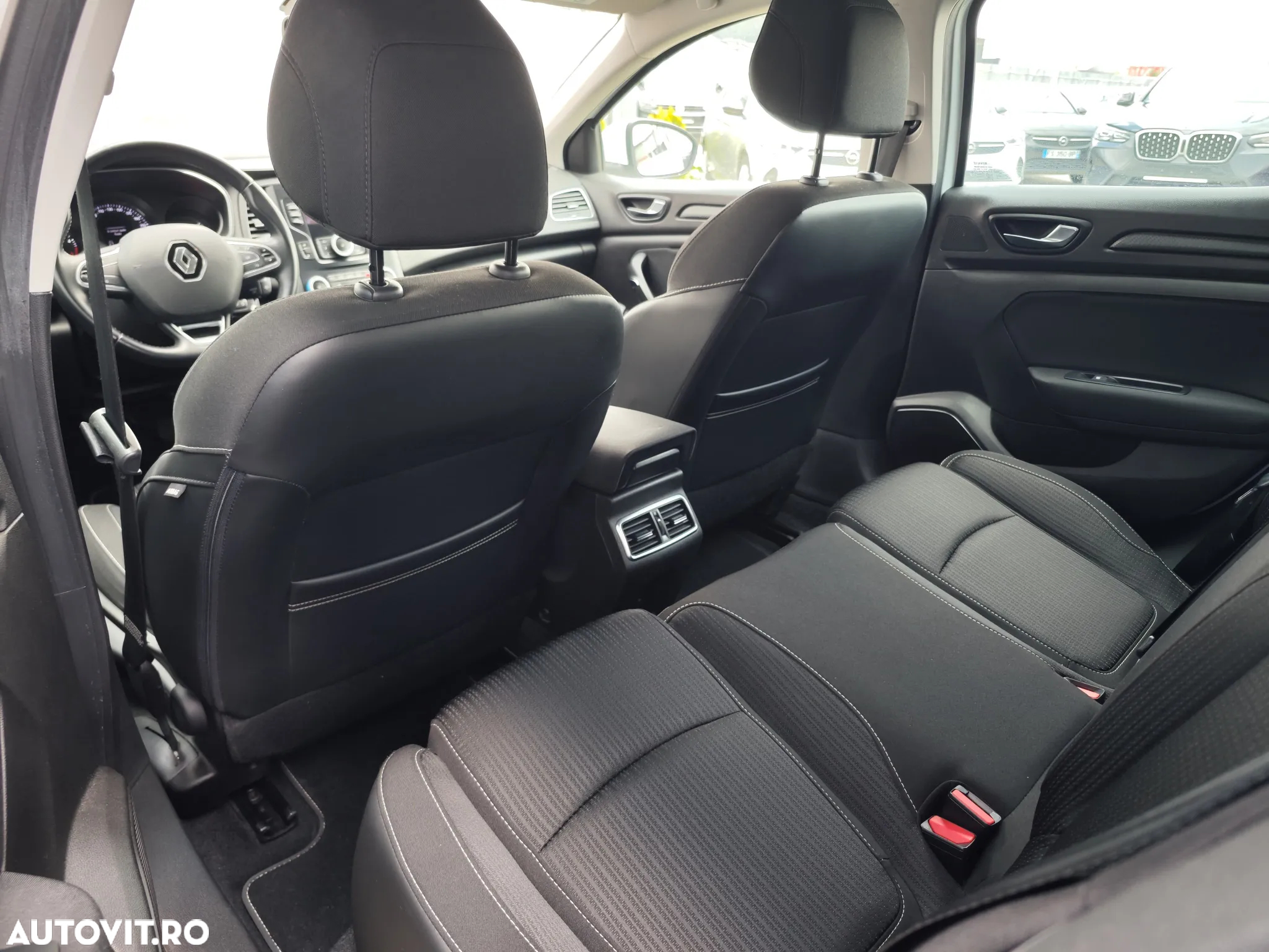 Renault Megane Blue dCi 116 Life - 13