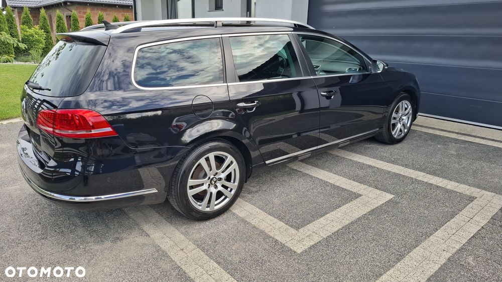 Volkswagen Passat - 4
