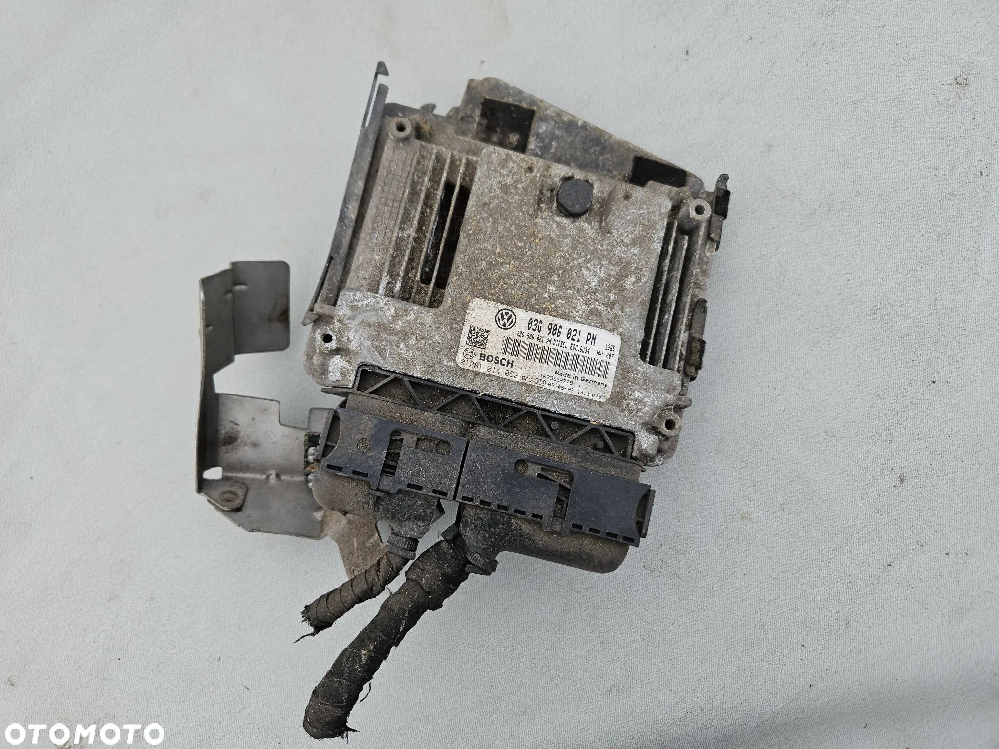 Sterownik komputer silnika VW Jetta Golf 5 V 2,0 TDI 2007r 03G906021PN - 1