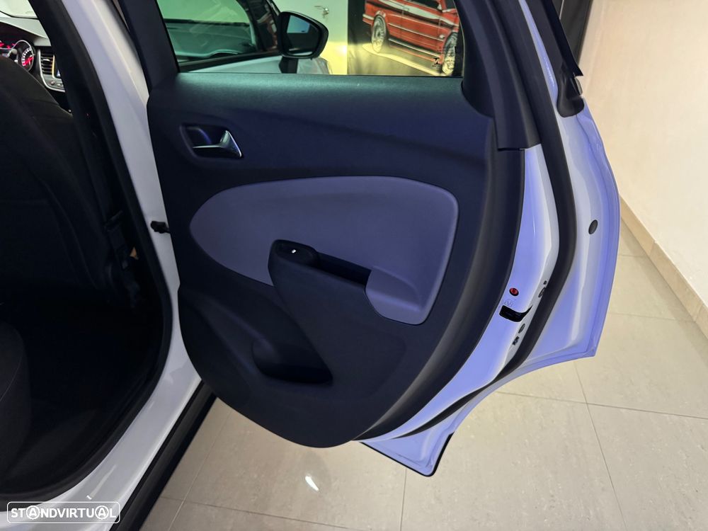 Opel Crossland X 1.2 T Innovation - 42