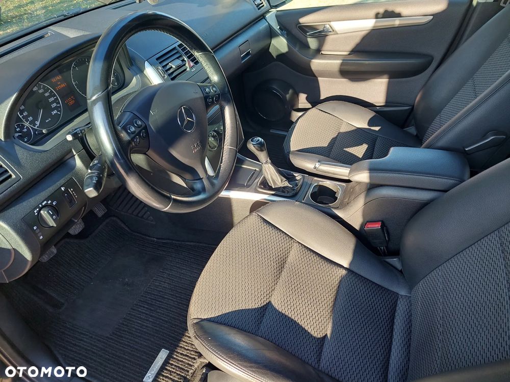 Mercedes-Benz Klasa A 180 CDI Avantgarde - 9