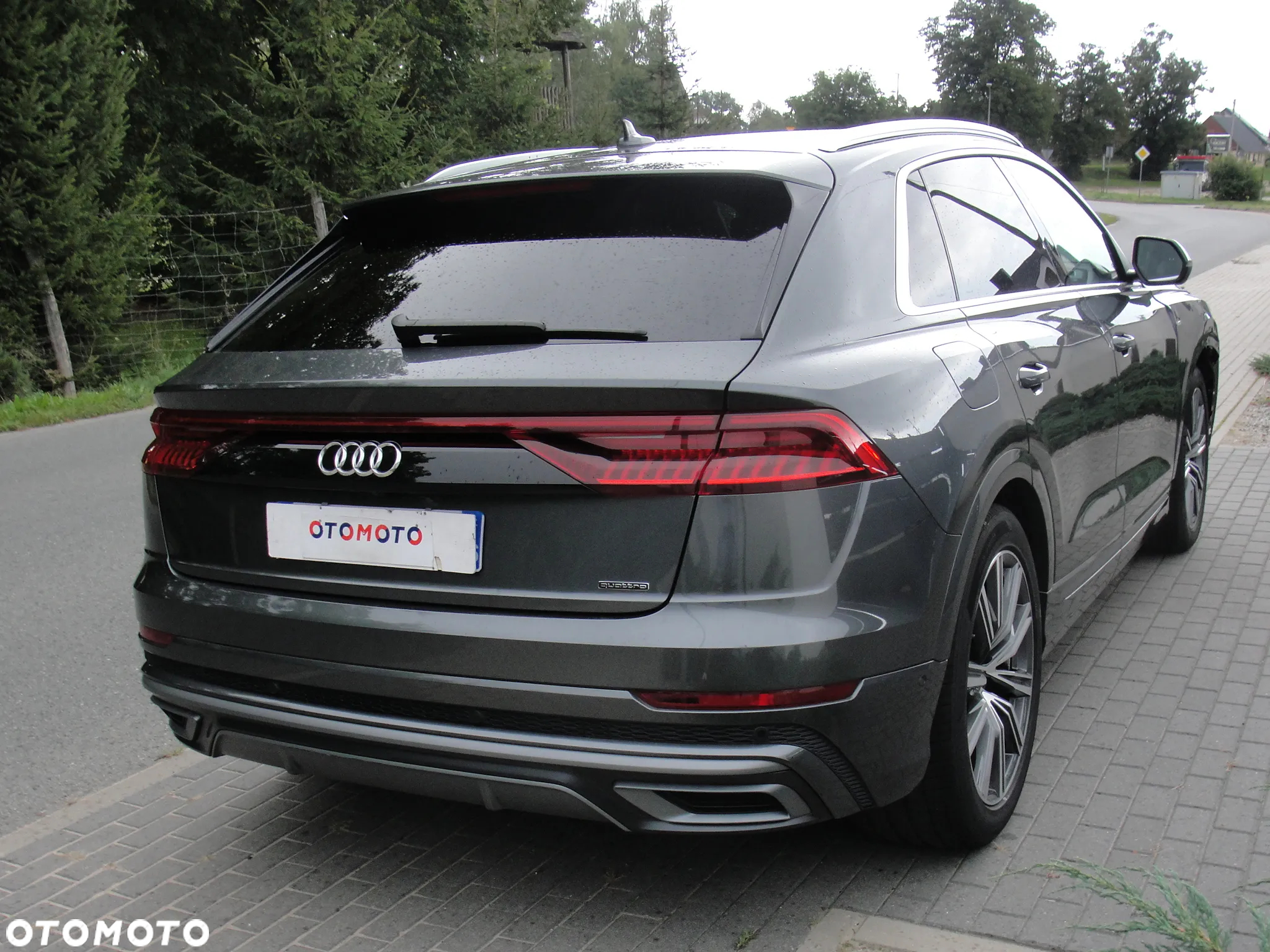 Audi Q8 55 TFSI e Quattro Tiptronic - 3