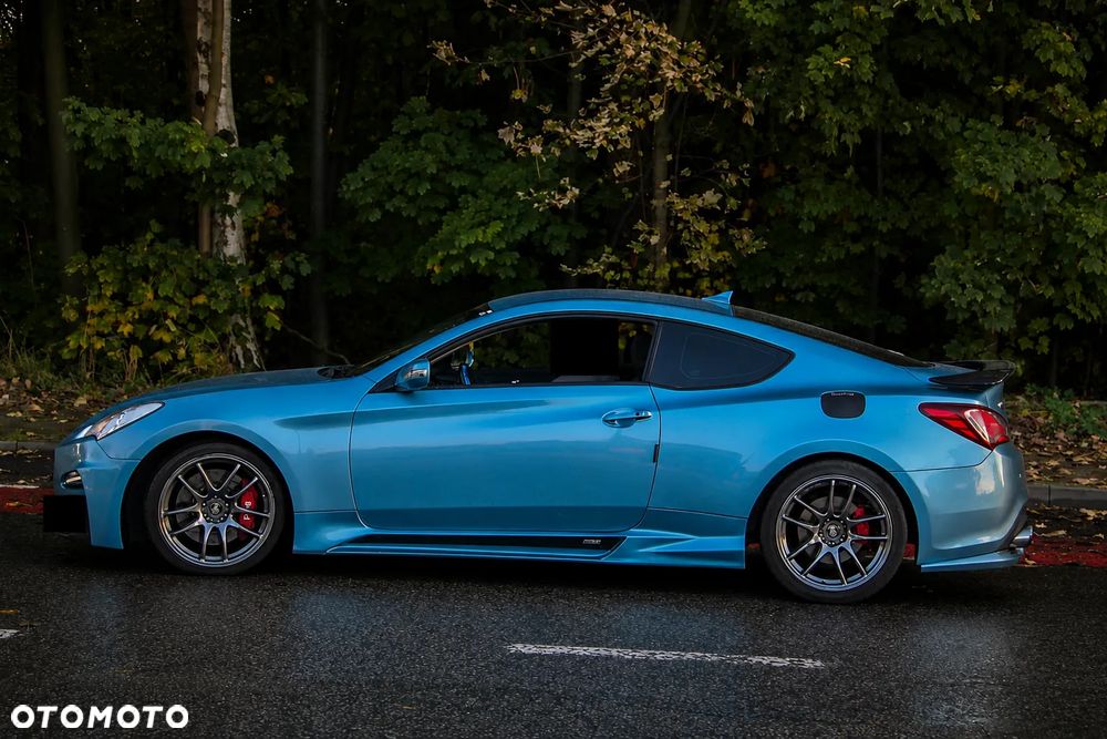 Hyundai Genesis Coupe - 9