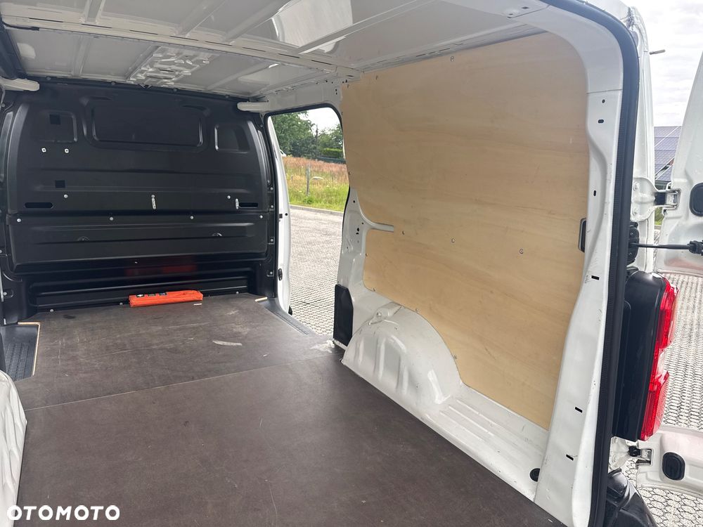 Opel VIVARO - 18