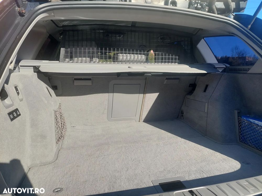 BMW Seria 3 325i - 29