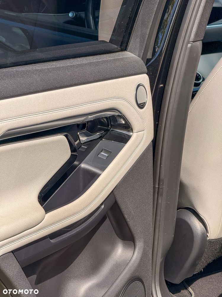 Land Rover Range Rover Evoque - 22