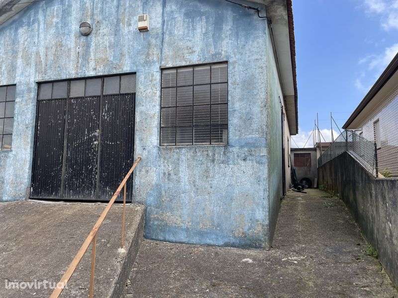 Arrenda-se Armazém Lourosa -SMFeira - Grande imagem: 2/9