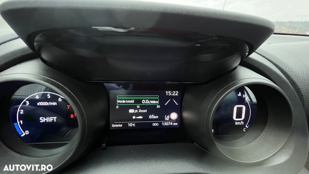 Toyota Yaris 1.5 MT Active - 20